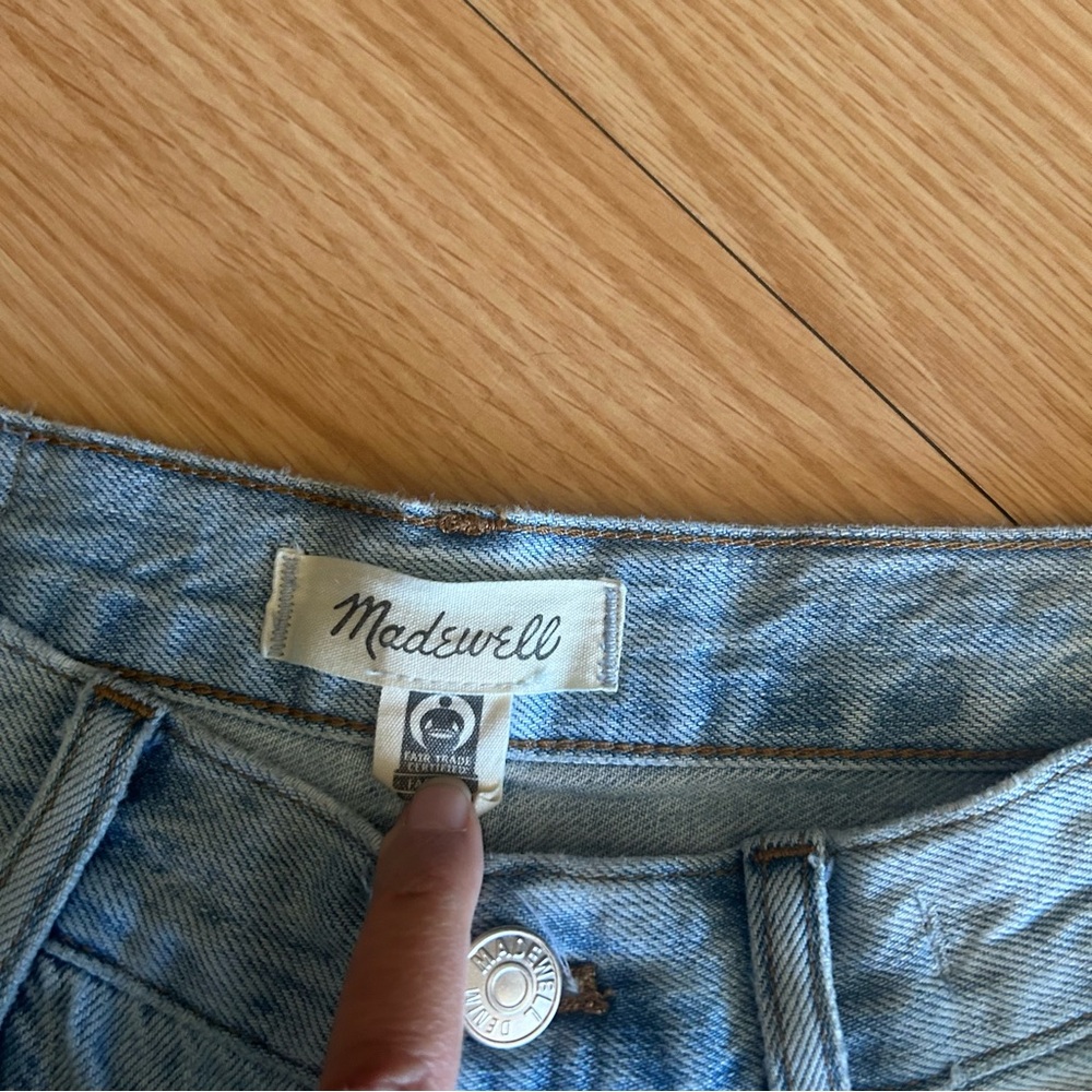 Madewell Button Fly Distressed The Dad Jean Women’s 26 - Picture 3 of 10